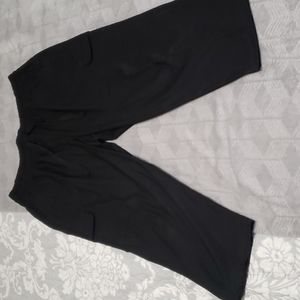 Womens St John's Bay L capri black